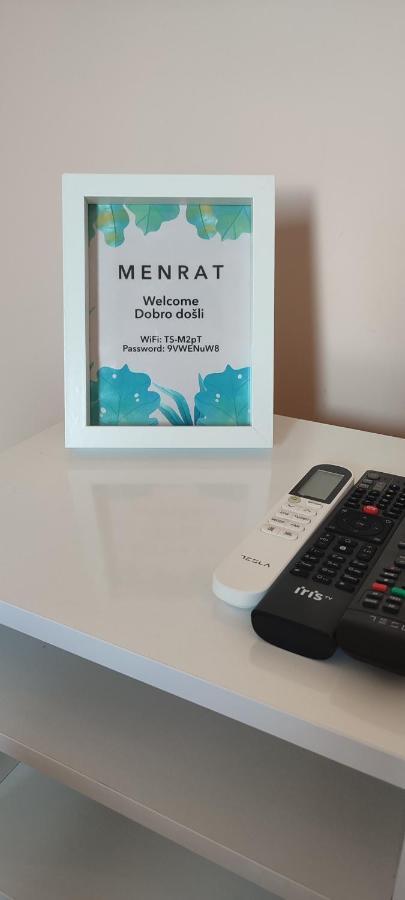 Ferienwohnung Menrat Novi Sad Exterior foto
