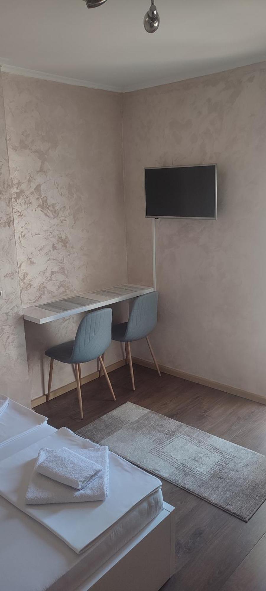 Ferienwohnung Menrat Novi Sad Exterior foto